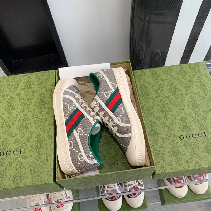 Affordable Gucci Shoes 2212PZ0102 0116