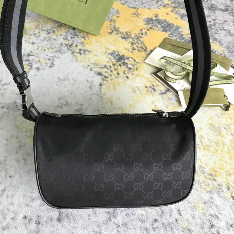 Cheap Gucci Bag 2201DJ0021 0201